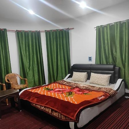 New Delight Hotel Kanzalwan Ngoại thất bức ảnh
