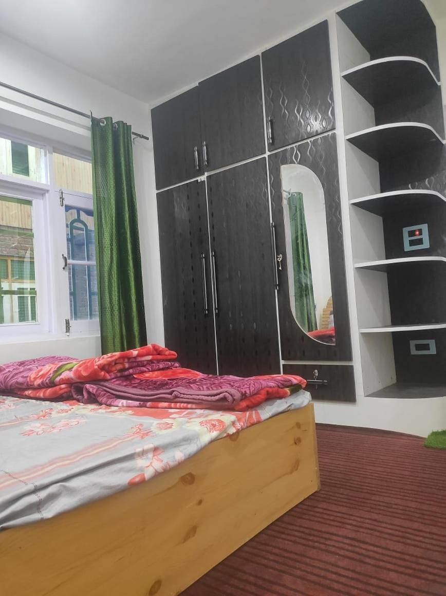 New Delight Hotel Kanzalwan Ngoại thất bức ảnh