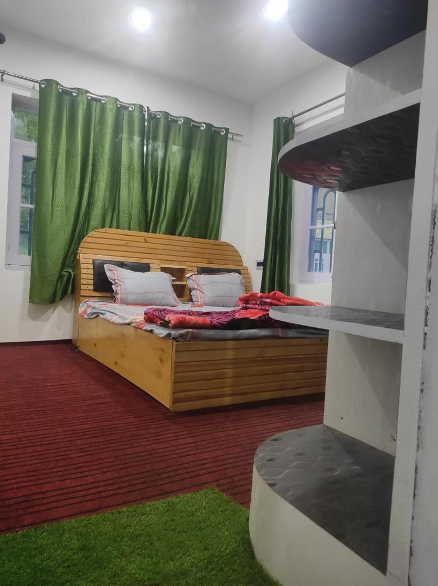 New Delight Hotel Kanzalwan Ngoại thất bức ảnh